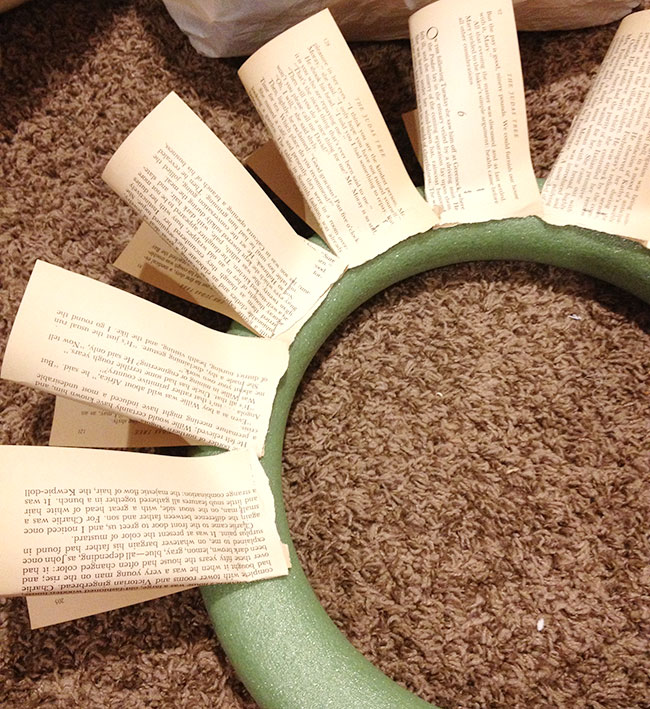 book-page-wreath-2